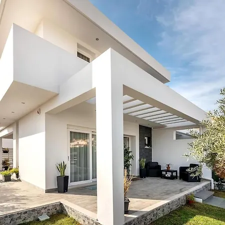 Villa Rodani - Unforgettable Sunrise Capoterra